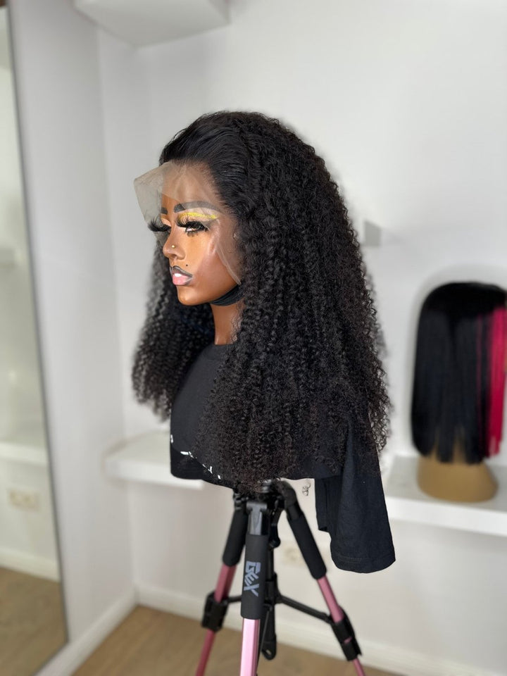 Kinky curls 13x4 - FloxyLuxe