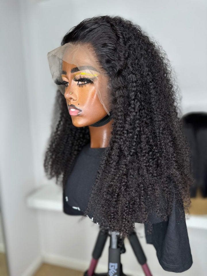 Kinky curls 13x4 - FloxyLuxe