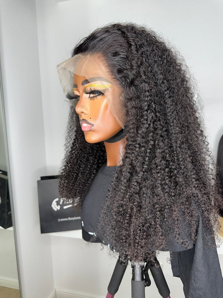 Kinky curls 13x4 - FloxyLuxe