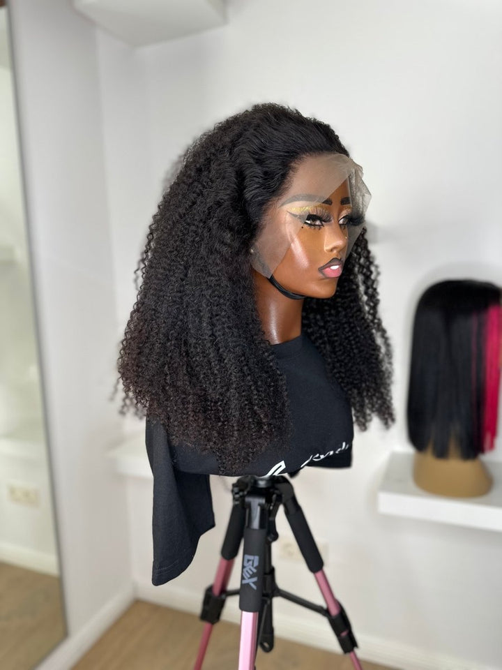 Kinky curls 13x4 - FloxyLuxe